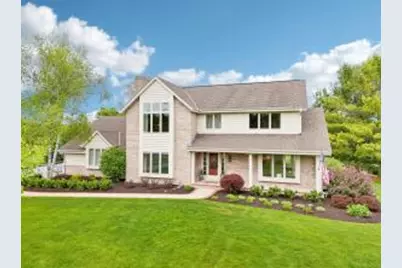 W233S4940  Woodchuck Ln, Waukesha, WI 53189 - Photo 1