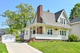 7420 W Garfield Ave, Wauwatosa, WI 53213 - Photo 1