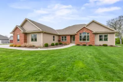W279N8663  Twin Pine Cir, Lisbon, WI 53029 - Photo 1