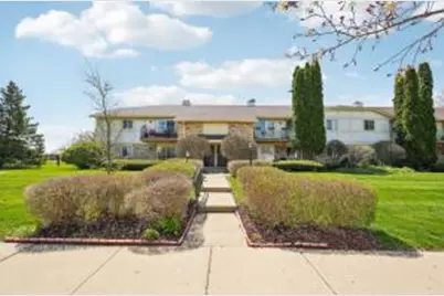 3545 E Oakshire Dr, Oak Creek, WI 53154 - Photo 1