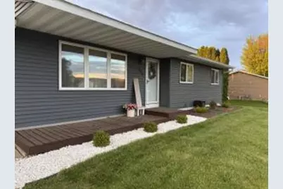 734  Rays Pl, West Salem, WI 54669 - Photo 1