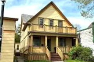 918 E Center St, Milwaukee, WI 53212 - Photo 1