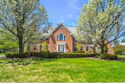 10113 N Vintage Ct, Mequon, WI 53092 - Photo 1