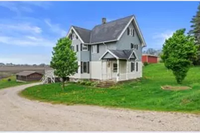 N47W26699  Lynndale Rd, Pewaukee, WI 53072 - Photo 1