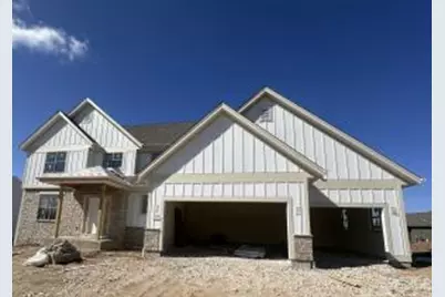 W194N5445  Broadwing Cir, Menomonee Falls, WI 53051 - Photo 1