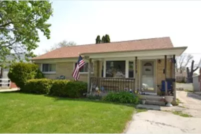 4062 S Troy Ave, Saint Francis, WI 53235 - Photo 1