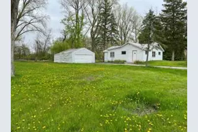 27328  113th St, Salem Lakes, WI 53179 - Photo 1