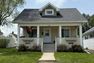 1228 N 18th St, Manitowoc, WI 54220 - Photo 1