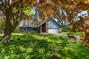 10331 N Flanders Ct, Mequon, WI 53092 - Photo 1