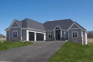W214N6684 Fairview Dr, Menomonee Falls, WI 53051 - Photo 1