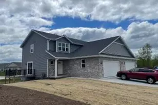 412 Emerald Ct, Kewaskum, WI 53040 - Photo 1