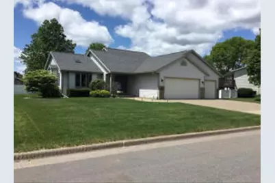 2706  Pleasant Dr, Holmen, WI 54636 - Photo 1
