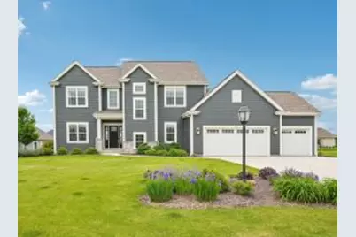 8975 W Eagle Ct, Mequon, WI 53097 - Photo 1