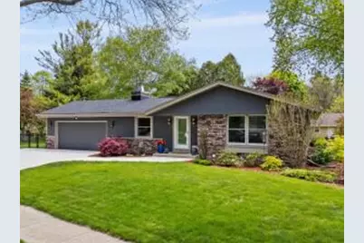 N93W5903  Essex Ct, Cedarburg, WI 53012 - Photo 1