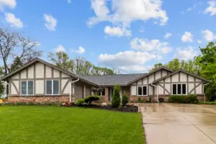 1125 Kinross Ct, West Bend, WI 53095 - Photo 1