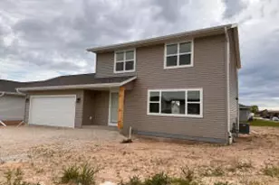 1011 McNish Ct, Sheboygan Falls, WI 53085 - Photo 1