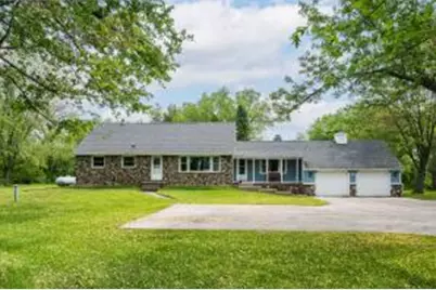 W210N14230  Fond Du Lac Ave, Germantown, WI 53076 - Photo 1