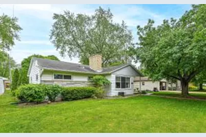 208 N Kendrick Ave, Burlington, WI 53105 - Photo 1