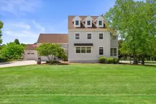 N57W33159 Cedar Bay Ct, Merton, WI 53058 - Photo 1