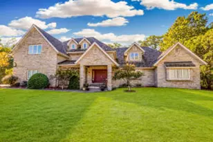 215 W Ravine Baye Rd, Bayside, WI 53217 - Photo 1