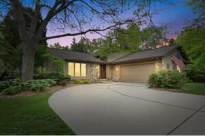 2820 S 152nd St, New Berlin, WI 53151 - Photo 1