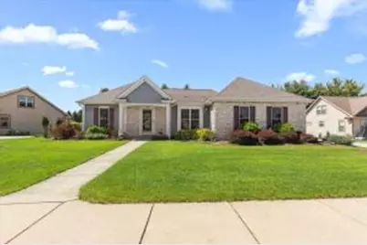 2834  Gateway Ave, Hartford, WI 53027 - Photo 1