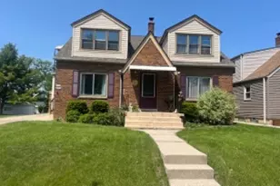 3577 S 19th St, Milwaukee, WI 53221 - Photo 1