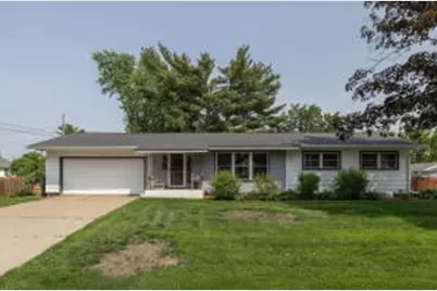 315  11th Ave, Onalaska, WI 54650 - Photo 1