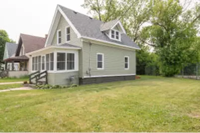 912  Harvey St, Beloit, WI 53511 - Photo 1