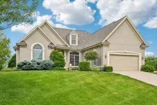 220 Steeple Ct, Johnson Creek, WI 53038 - Photo 1