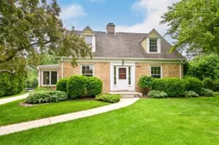 855 E Spooner Rd, Fox Point, WI 53217 - Photo 1