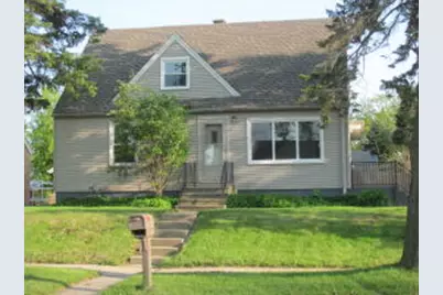 827  Columbia Ave, South Milwaukee, WI 53172 - Photo 1