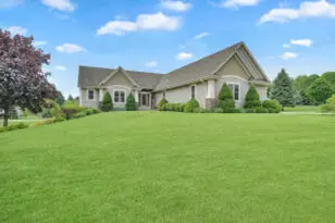 N113W21909 N Manor Ct, Germantown, WI 53022 - Photo 1