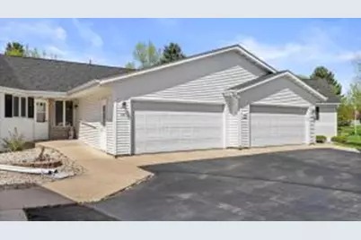 636  Westbury Ln, Delavan, WI 53115 - Photo 1