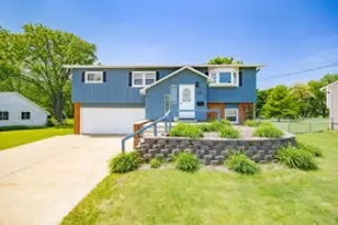 266 N George St, Whitewater, WI 53190 - Photo 1