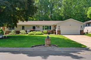 1608 Hickory St, Onalaska, WI 54650 - Photo 1