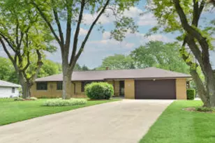 W153N9664 Neptune Dr, Germantown, WI 53022 - Photo 1