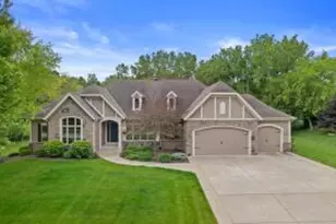 4205 Quarry Springs Dr, Racine, WI 53405 - Photo 1
