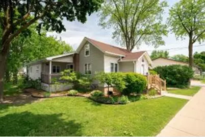 312 E Decker St, Viroqua, WI 54665 - Photo 1