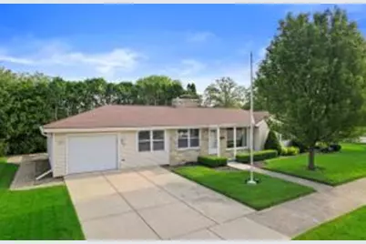 600  Lombard Ave, Racine, WI 53402 - Photo 1