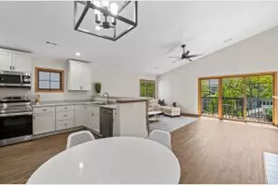 2264  Circle Rdg, Delafield, WI 53018 - Photo 1