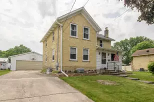 1303 S 9th St, Watertown, WI 53094 - Photo 1