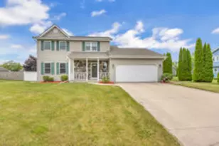 121 N White Oak Way, Saukville, WI 53080 - Photo 1