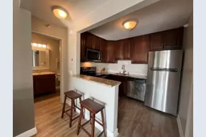 1660 N Prospect Ave, Milwaukee, WI 53202 - Photo 1