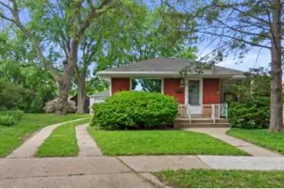 3669 S Quincy Ct, Milwaukee, WI 53207 - Photo 1