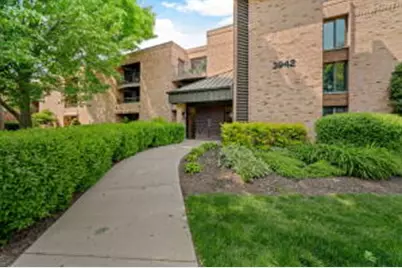 3942 N Oakland Ave, Shorewood, WI 53211 - Photo 1