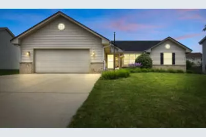 516 E Randy Rd, Oak Creek, WI 53154 - Photo 1