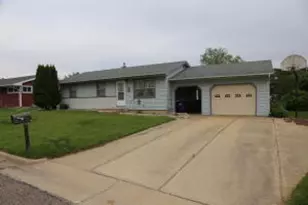 912 Eyler St, Sparta, WI 54656 - Photo 1