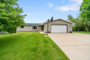 W1031 Kelly Dr, Rubicon, WI 53078 - Photo 1