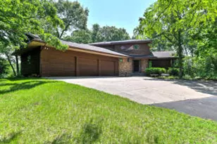 N7225 Krahn Dr, Richmond, WI 53190 - Photo 1